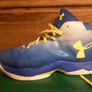 Under Armer curry 2.5